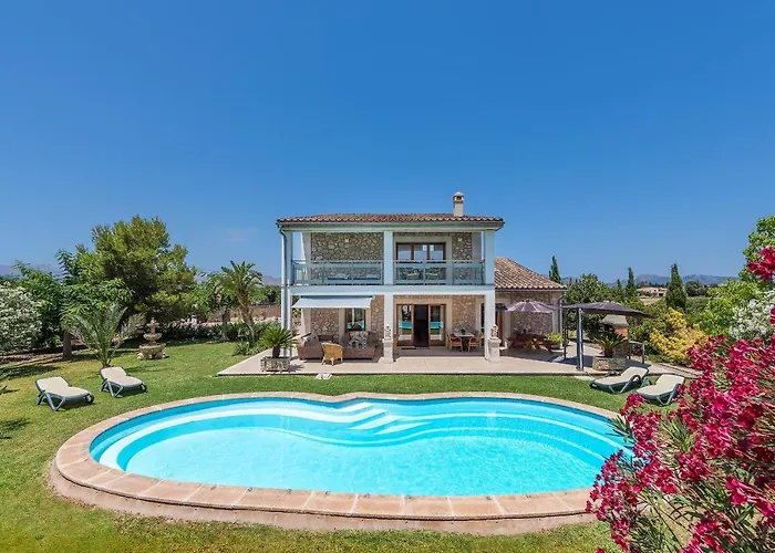 Can Costa - Quiet Villa With Private Pool